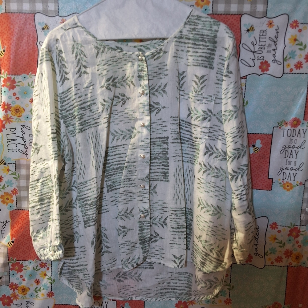 ZOZO PEARL BUTTON UP SHIRT